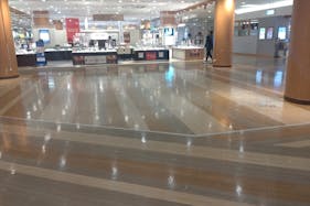 【イオン京都洛南SC】各種プロモーションや物販、食物販のポップアップストアに最適なしあわせ広場 イベントスペース