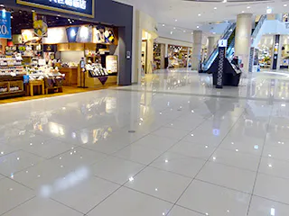 【イオンモールつくば】物販スペースB（久世福商店前）