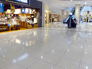 【イオンモールつくば】物販スペースB（久世福商店前）