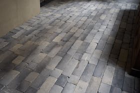 【中之島駅7分】登録有形文化財の近代建築をリノベーションした展示スペース