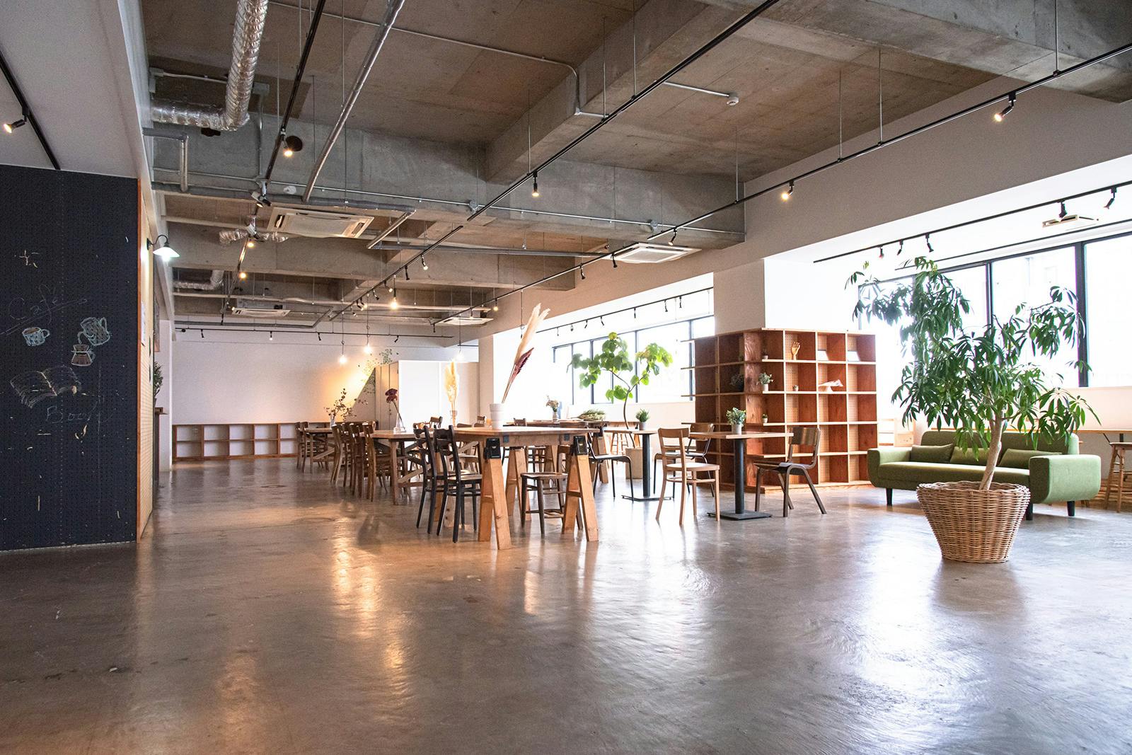 【覚王山駅8分】大規模な展示販売会やグループ展、ポップアップストアに最適な天井高で開放的な広さが特徴的なイベントスペース