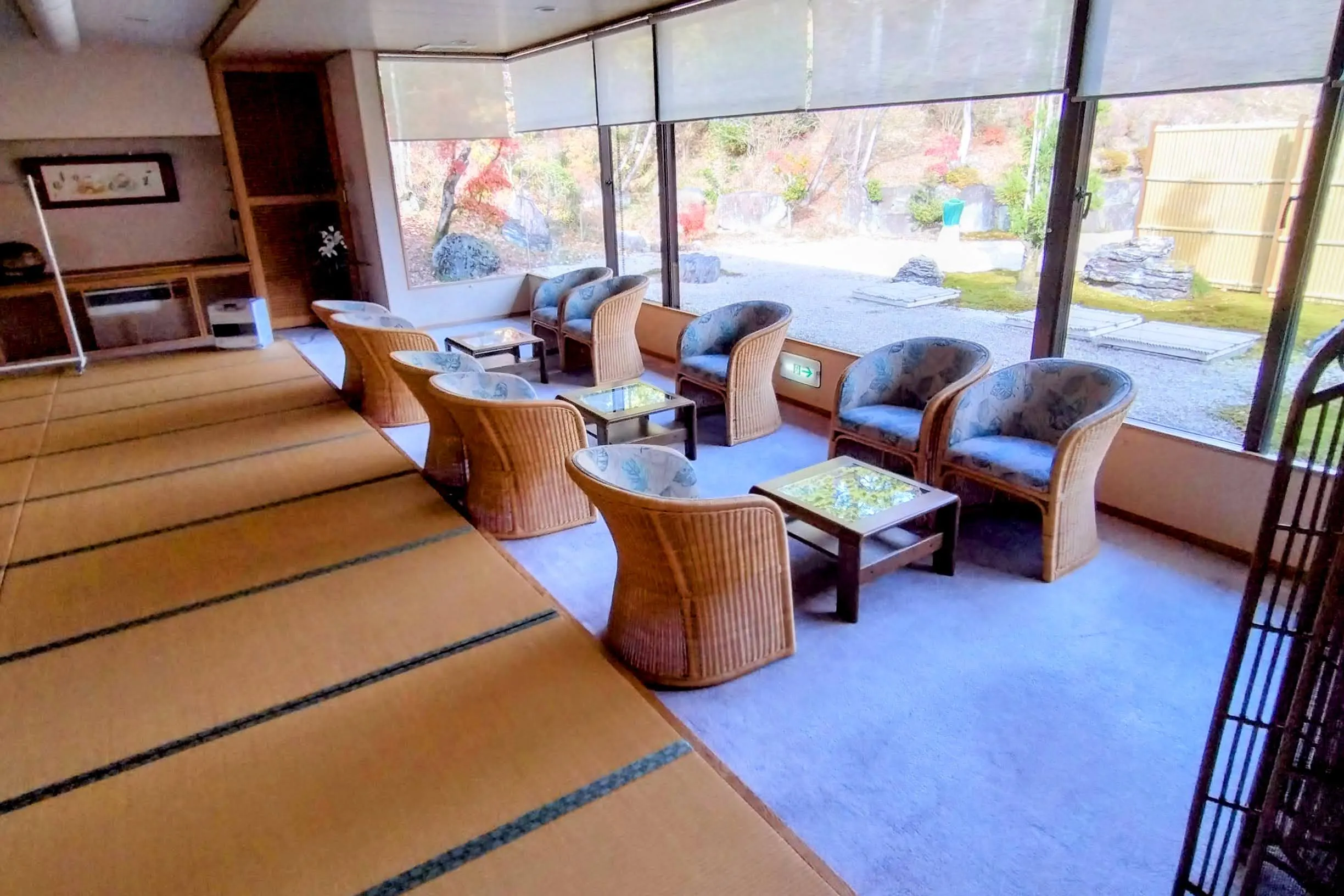 【土岐市】ワークショップやクローズドイベント等に利用可能な旅館の多目的ロビースペース