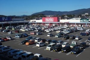 【イオンタウン早岐】販売促進活動やポップアップストアに適した軒下通路前イベントスペース