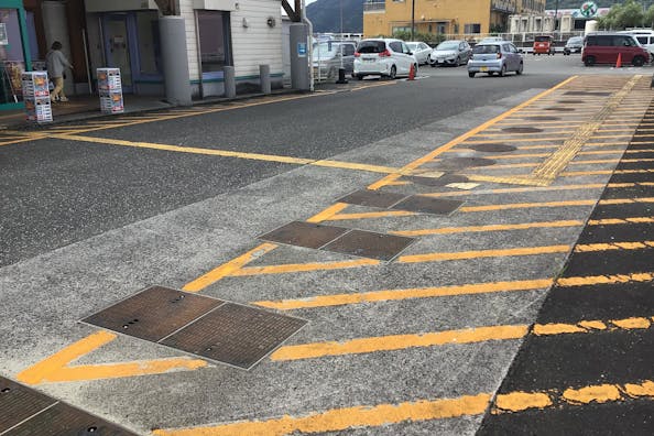 【ダイナム高知須崎店】キッチンカーやプロモーションに最適なアミューズメント施設のイベントスペース(店舗駐車場)