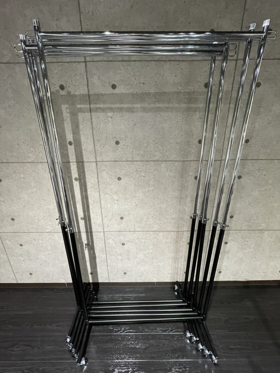  新品が10本、中古のシルバーが5本あります