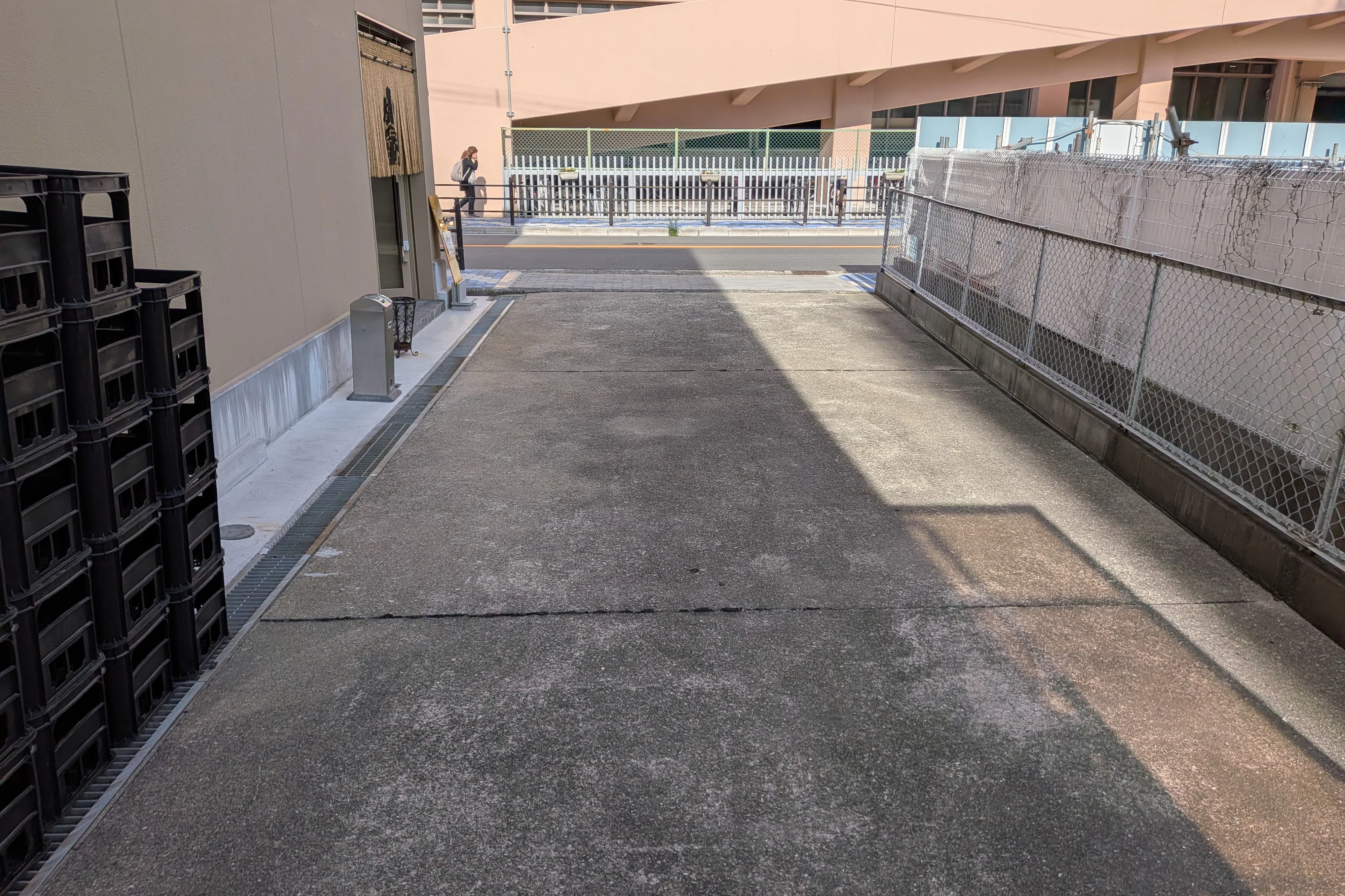 【中津駅7分】ウメキタエリア/梅田スカイビル1分|SAKE醸造所前の駐車スペース(キッチンカー可)