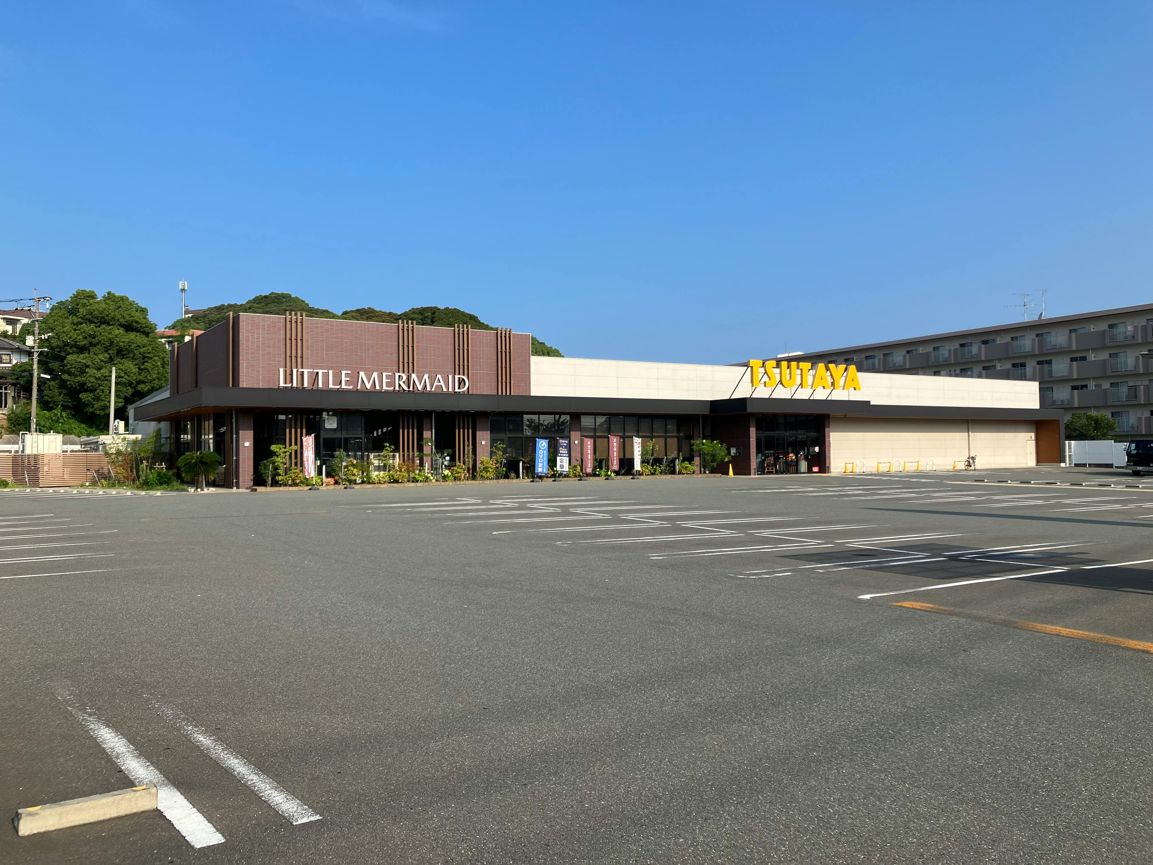 【TSUTAYA和白店】食物販やプロモーションの実施可能な駐車場スペース