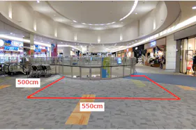 【イオンモール日の出】3階 中央エスカレーター前