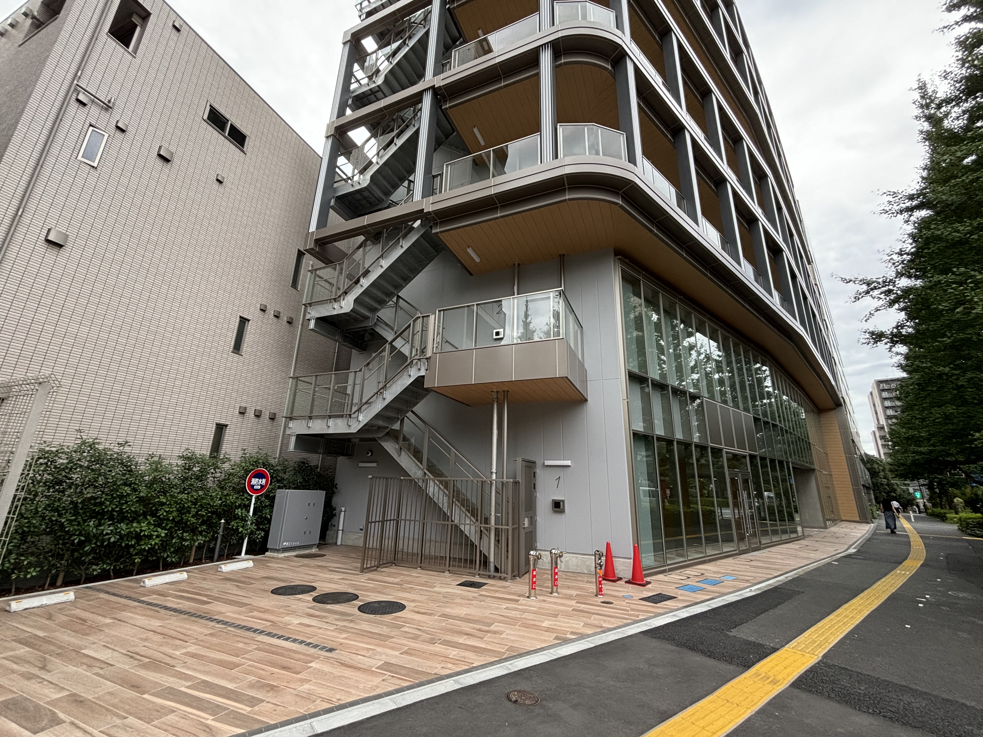 【北参道駅3分】キッチンカーやプロモーションに最適なオフィスビルの屋外スペースの画像6