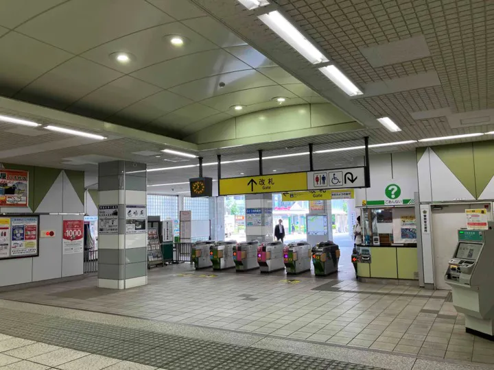 【八千代中央駅】プロモーションや食物販に最適な人流の多い改札前スペース