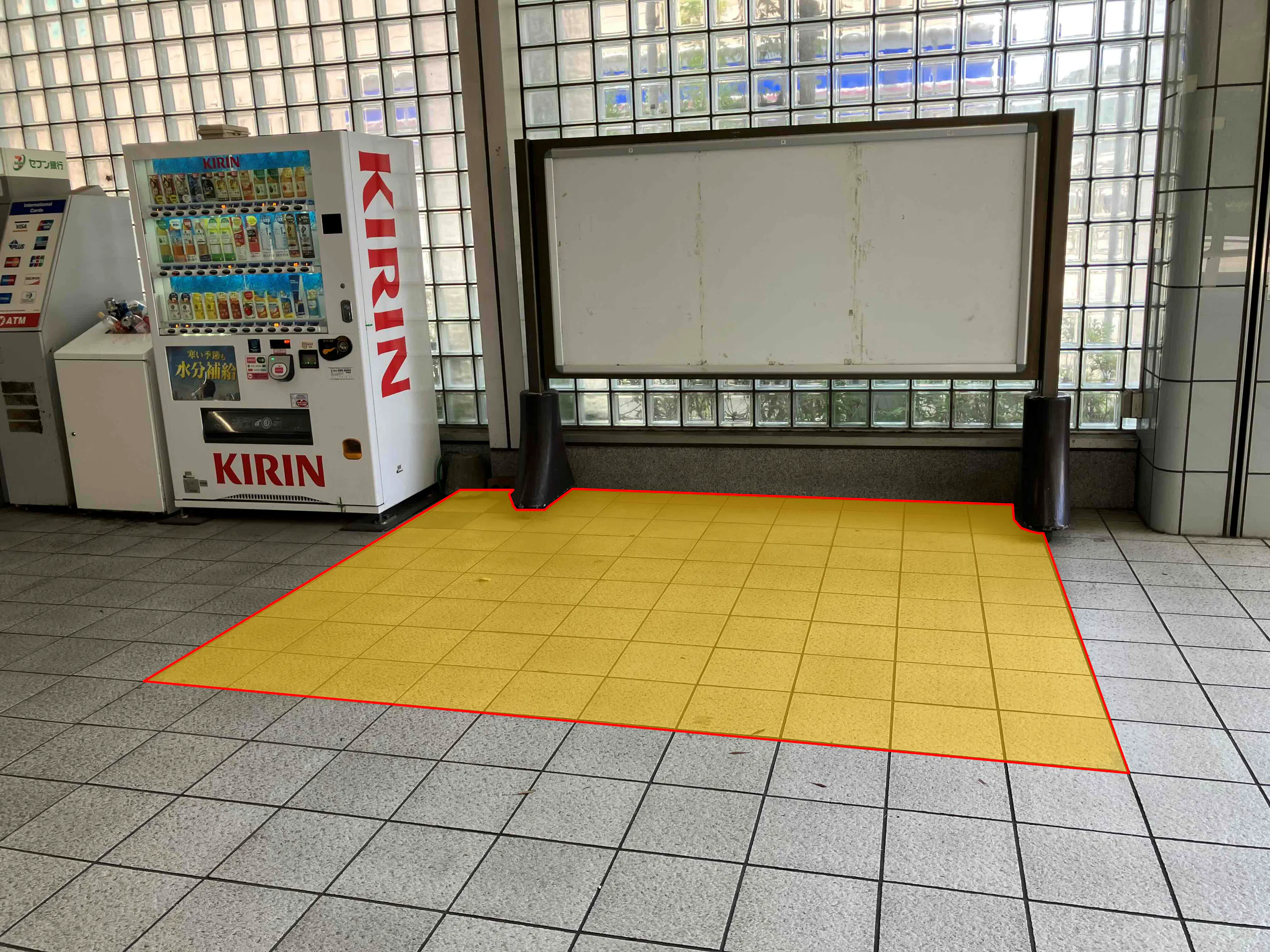 【八千代中央駅】プロモーションや食物販に最適な人流の多い改札前スペース