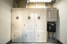 【Kアリーナ横浜】大規模な物販イベントプロモーションやイベント等に最適な世界最大級の音楽特化型アリーナふもとのイベントスペース