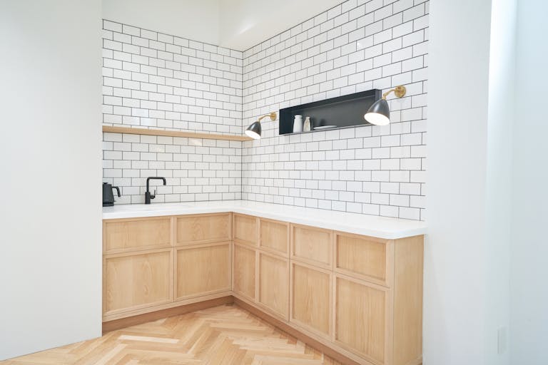 【神泉駅2分】アパレルの展示会や撮影に最適な自然光がたっぷり入るイベントスペース(5F)の画像2