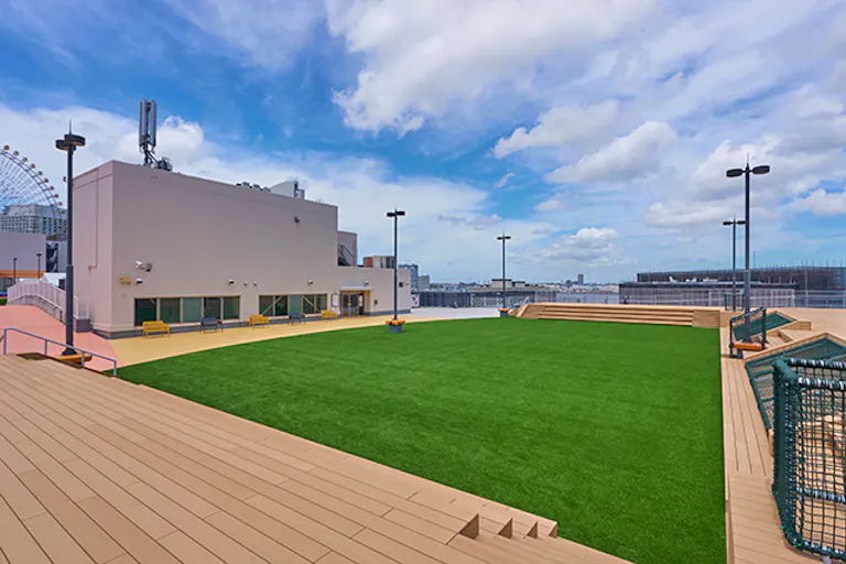【横浜ワールドポーターズ】【イベント広場】屋上ルーフトップワールドの画像3