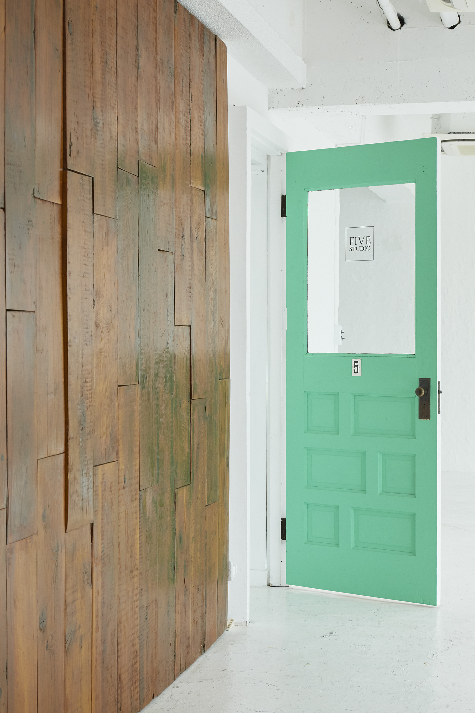 【外苑前駅1分】自然光あふれるシンプルモダンなスペース