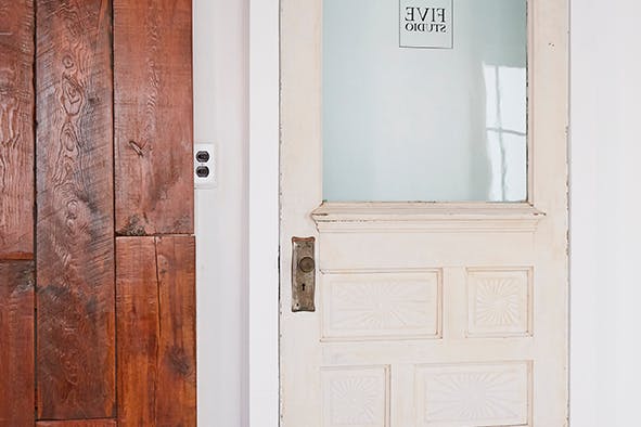 【外苑前駅1分】自然光あふれるシンプルモダンなスペース