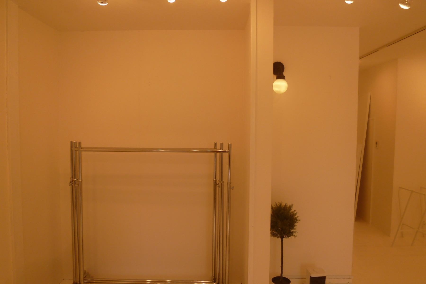 表参道にあるシンプルな白箱スペースの画像7