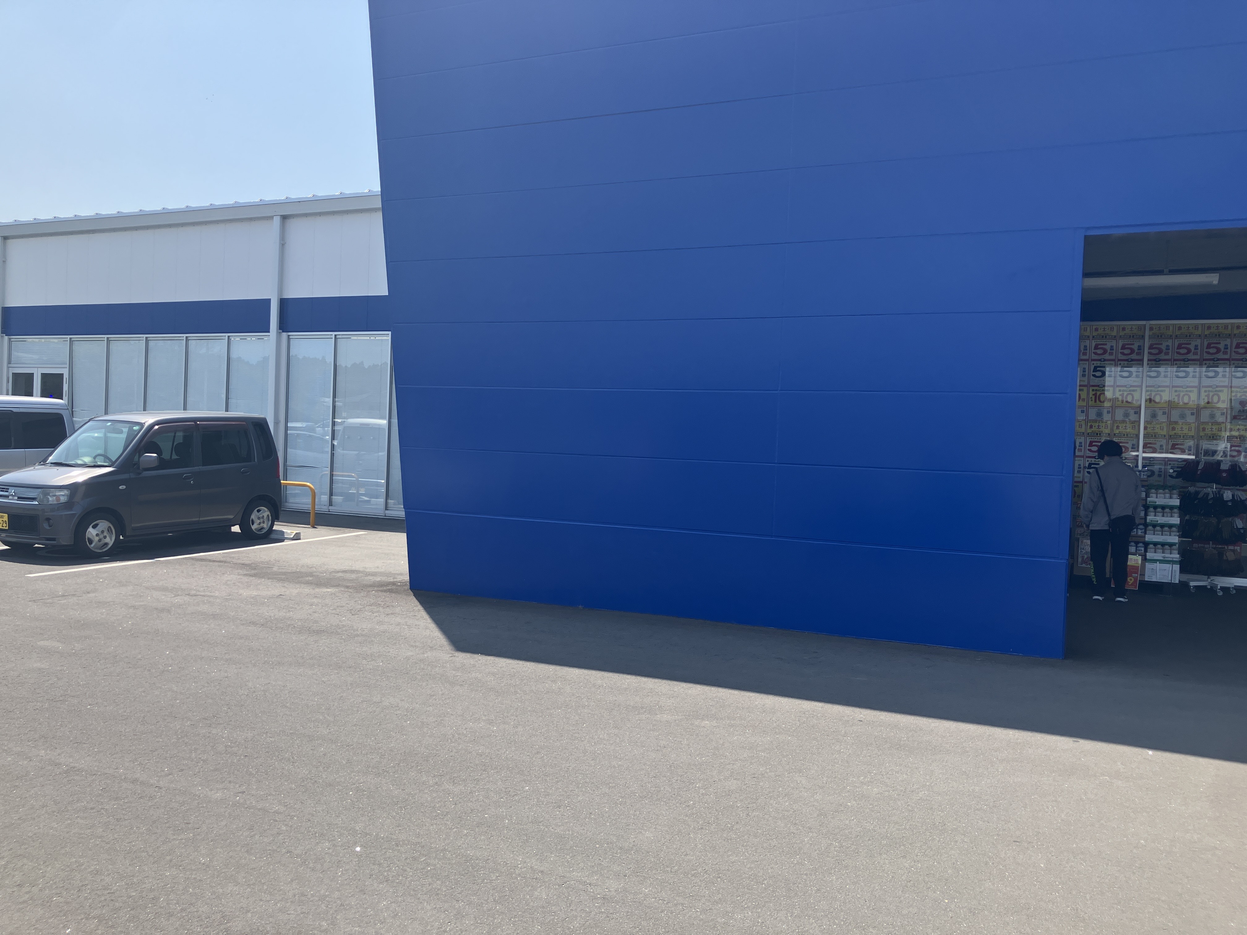 【スーパーセンタートライアル利府店】キッチンカー（調理営業）出店限定/屋外　Ⓐキッチンカースペース【入口正面左側】