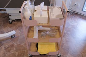 【下丸子駅2分】犬関連のワークショップや勉強会に最適な小型犬~中型犬用ドッグバスを完備している駅近レンタルスペース