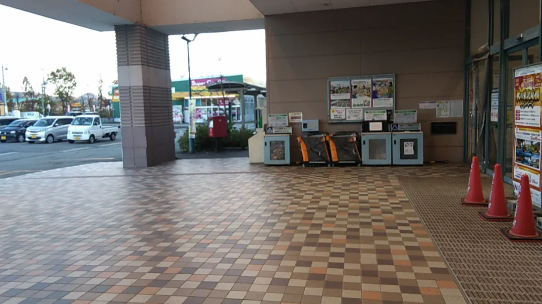 【イオンスーパーセンター横手南】（外）正面入り口左側 販促プロモーションや物販に最適なスーパー店外催事イベントスペース