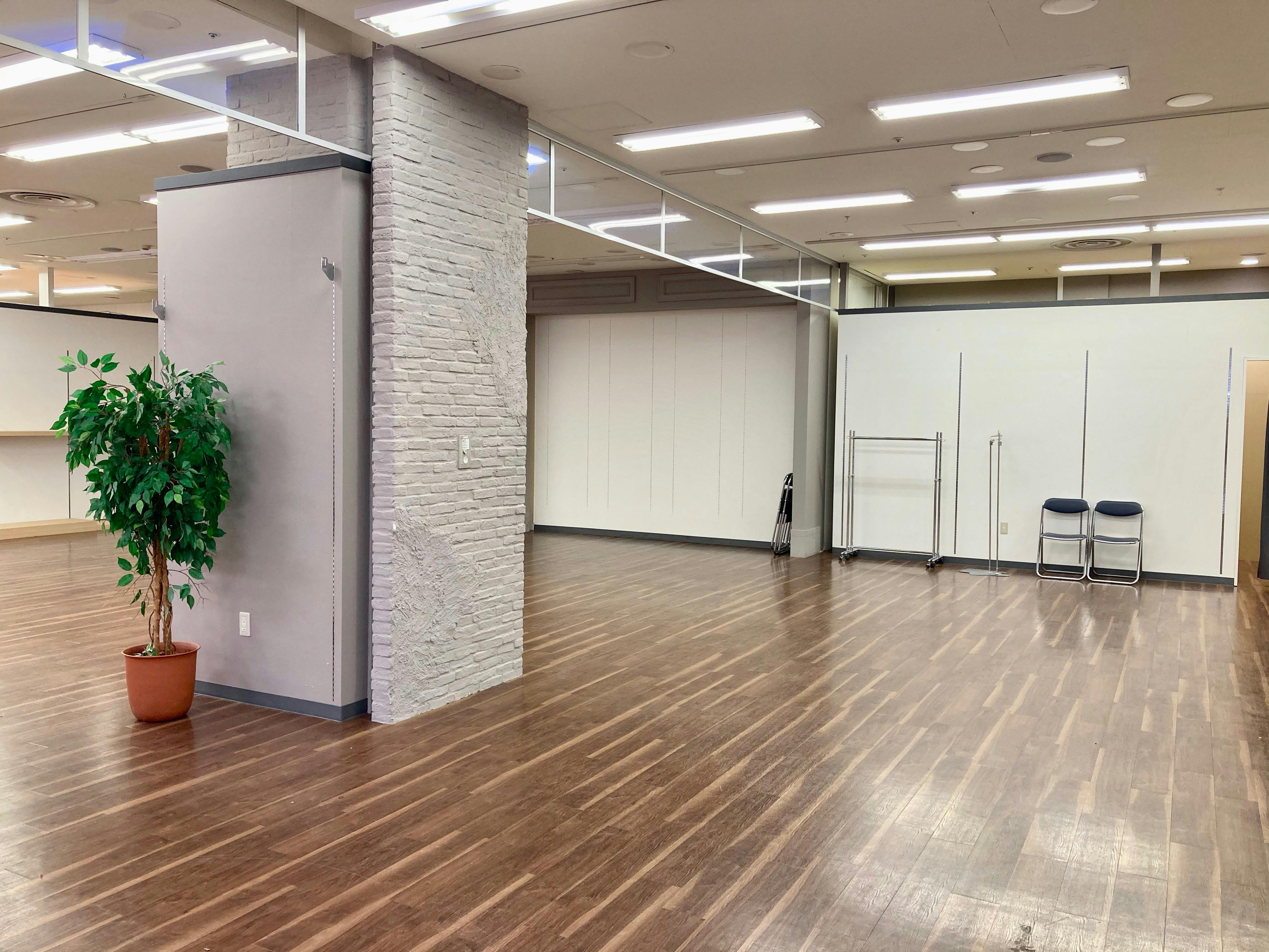 【イオン茅ヶ崎中央】展示会やポップアップストアに適したショッピングモール2階にあるバックヤード付のイベントスペース