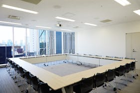 【ヒカリエカンファレンス(Room C)/渋谷駅直結】撮影や展示会にも最適なヒカリエ内にある大きな窓で解放感抜群なイベントスペース