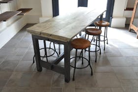 【千歳船橋駅5分】展示会やワークショップに最適な充実の備品・什器で使い勝手が良い路面スペース