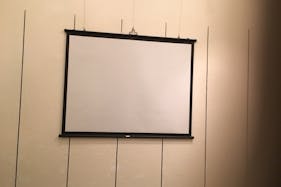 【千歳船橋駅5分】展示会やワークショップに最適な充実の備品・什器で使い勝手が良い路面スペース