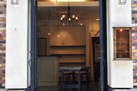 【千歳船橋駅5分】展示会やワークショップに最適な充実の備品・什器で使い勝手が良い路面スペース