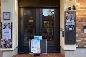 【千歳船橋駅5分】展示会やワークショップに最適な充実の備品・什器で使い勝手が良い路面スペース