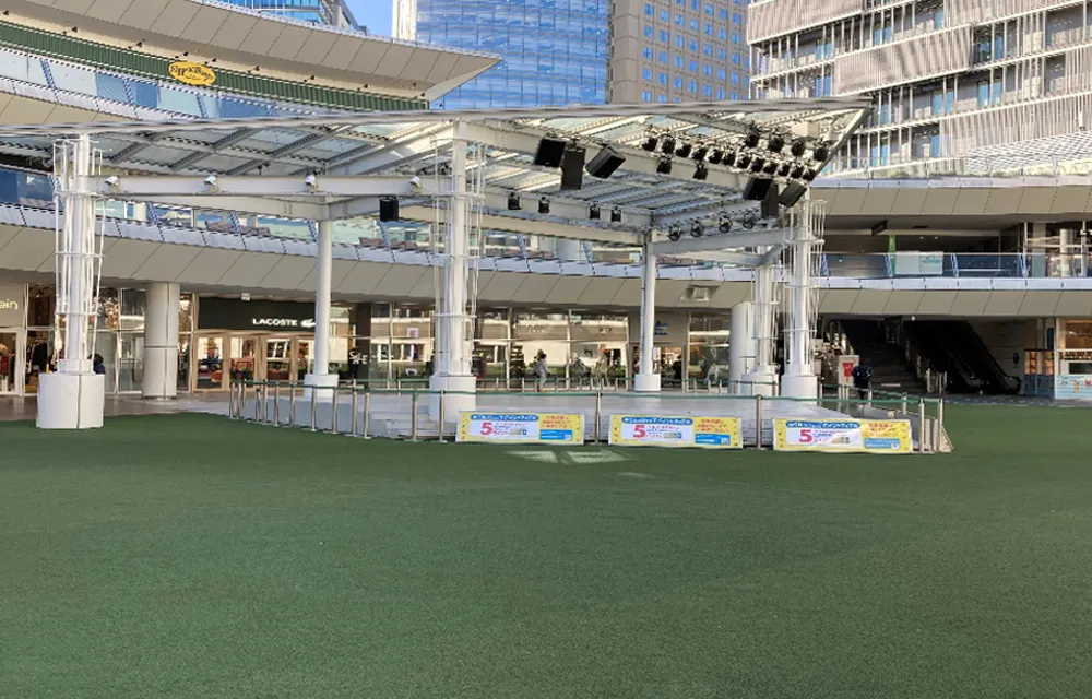 【ラゾーナ川崎プラザ】2階 ルーファ広場 グランドステージ