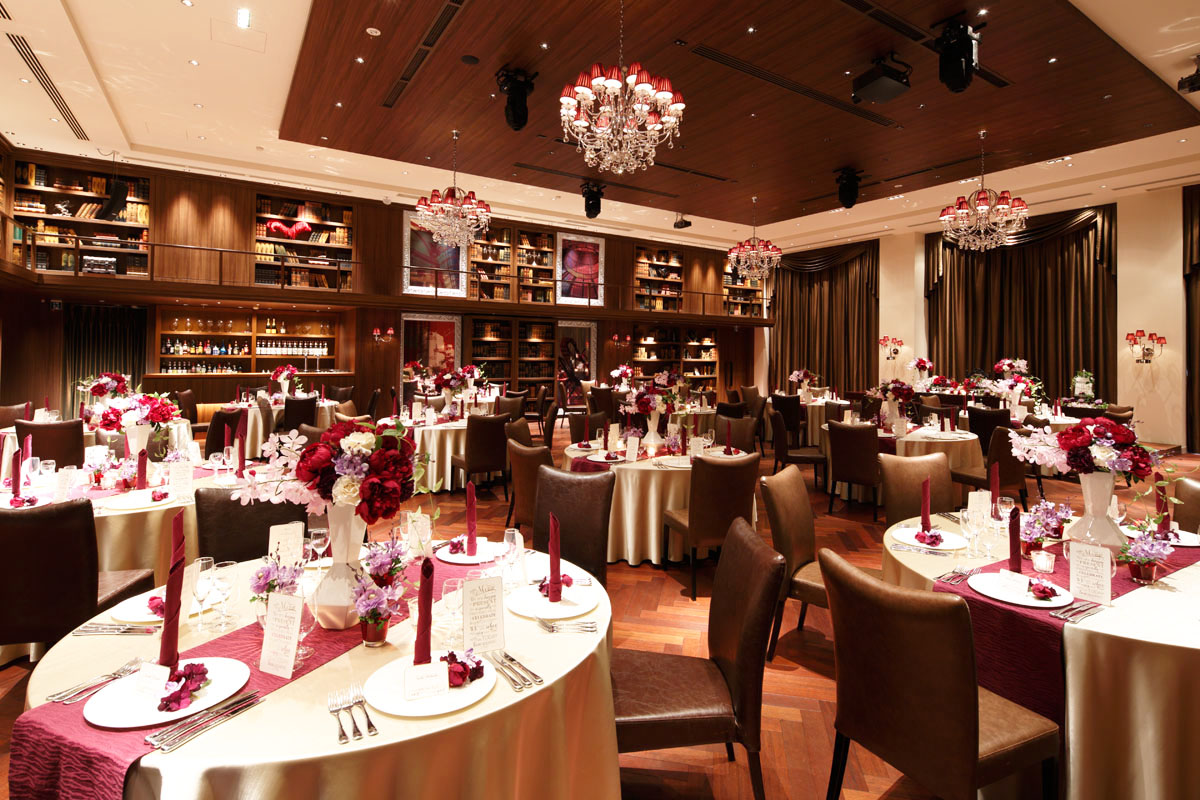 【天神駅5分】大規模セミナーや企業研修に活用できるスタイリッシュな空間のイベントスペース(ルビーノ)