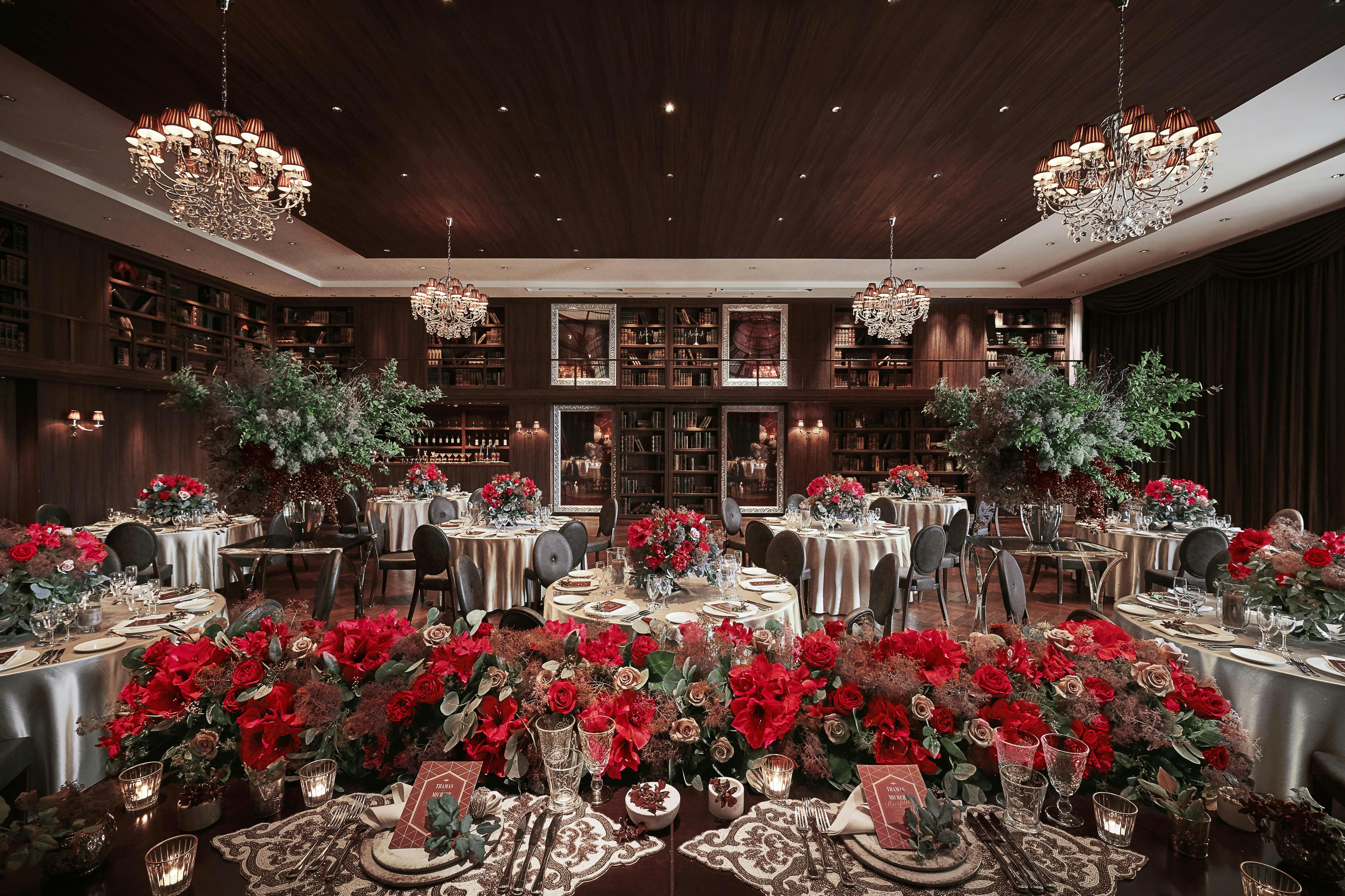 【天神駅5分】大規模セミナーや企業研修に活用できるスタイリッシュな空間のイベントスペース(ルビーノ)