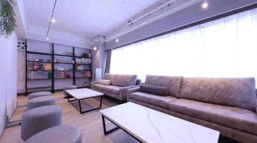 【東新宿駅1分】セミナーや会議に最適な駅チカでアクセス抜群なイベントスペース