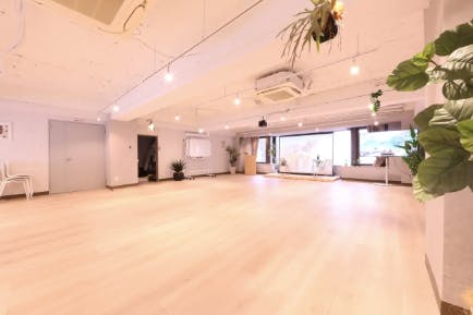 【東新宿駅1分】セミナーや会議に最適な駅チカでアクセス抜群なイベントスペース