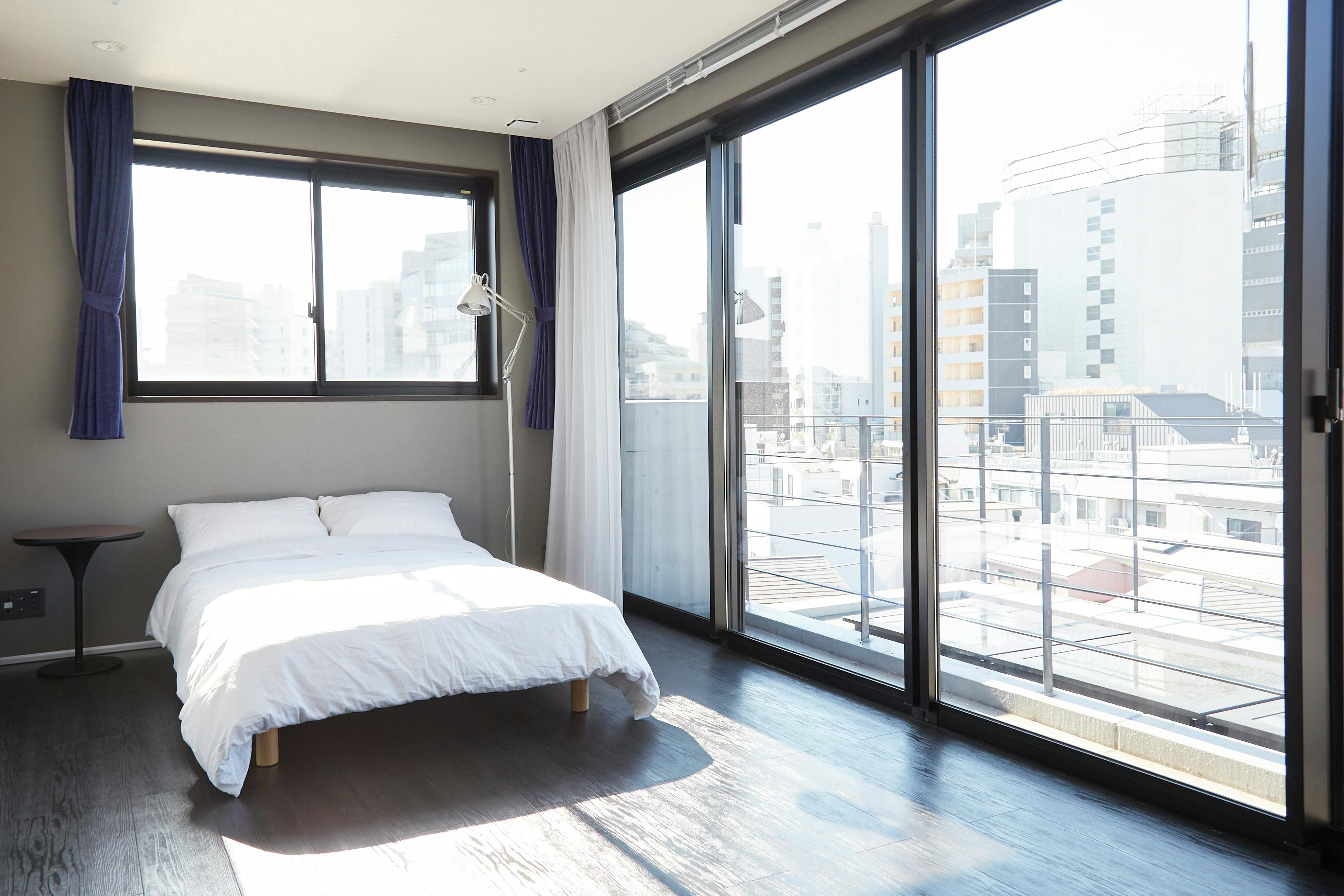 【北参道駅3分｜割引キャンペーン中】撮影やアパレル展示会に最適なモダンな雰囲気のハウススタジオ