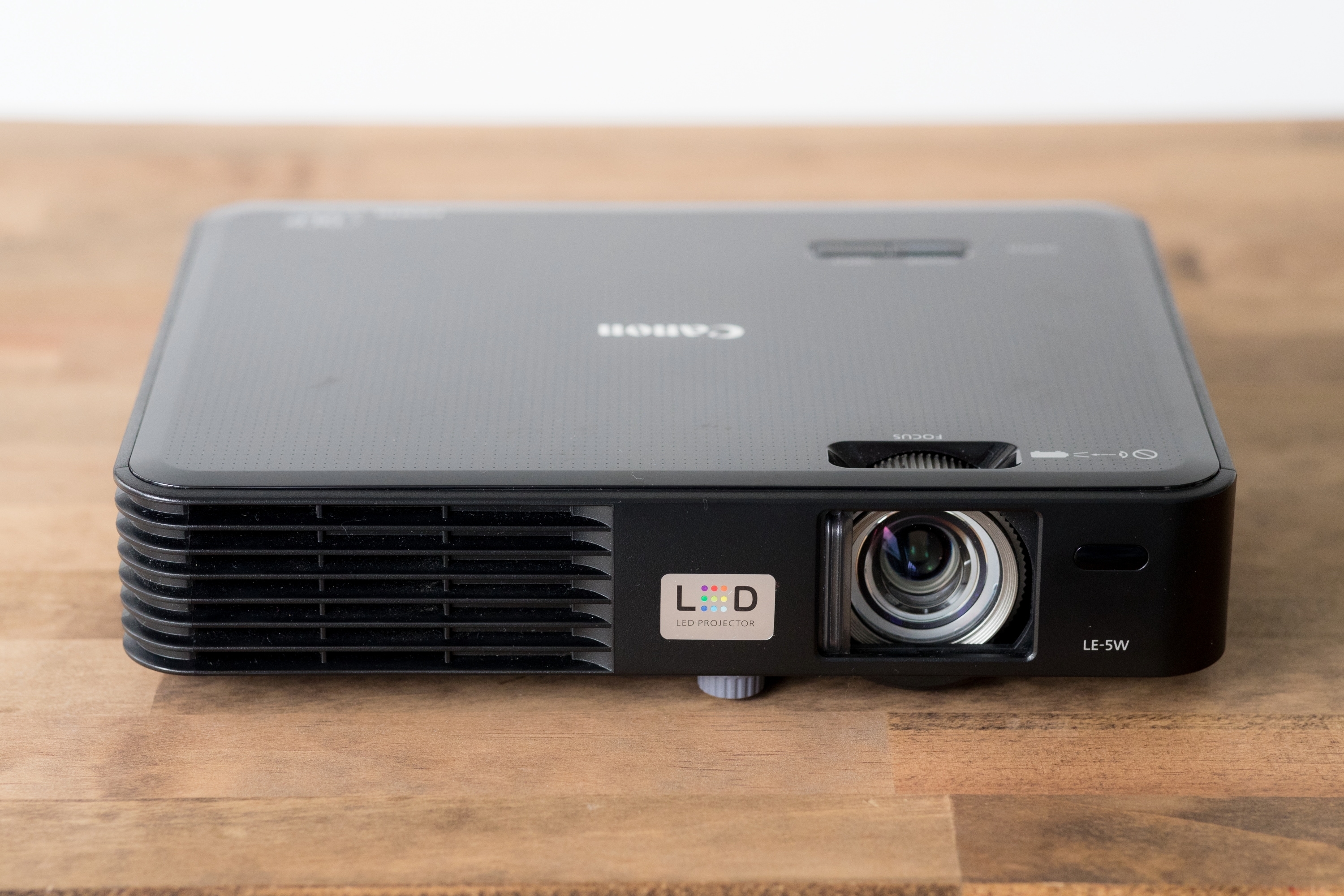 プロジェクター（3000円/1日）