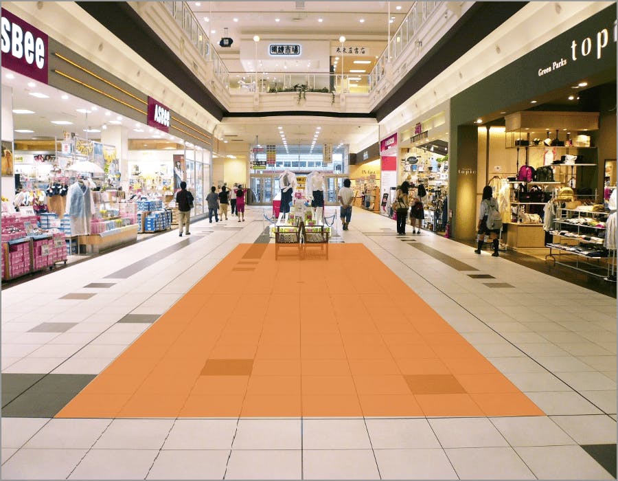 【イオンモール四日市北】各種プロモーションや物販、食物販のポップアップストアに最適な1階グリーンパークストピック前のイベントスペースの画像