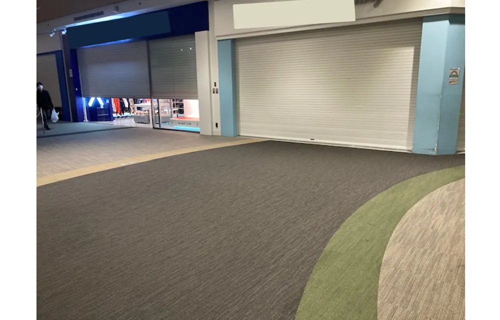 【ららぽーと立川立飛】1階 テラリウム前 北側