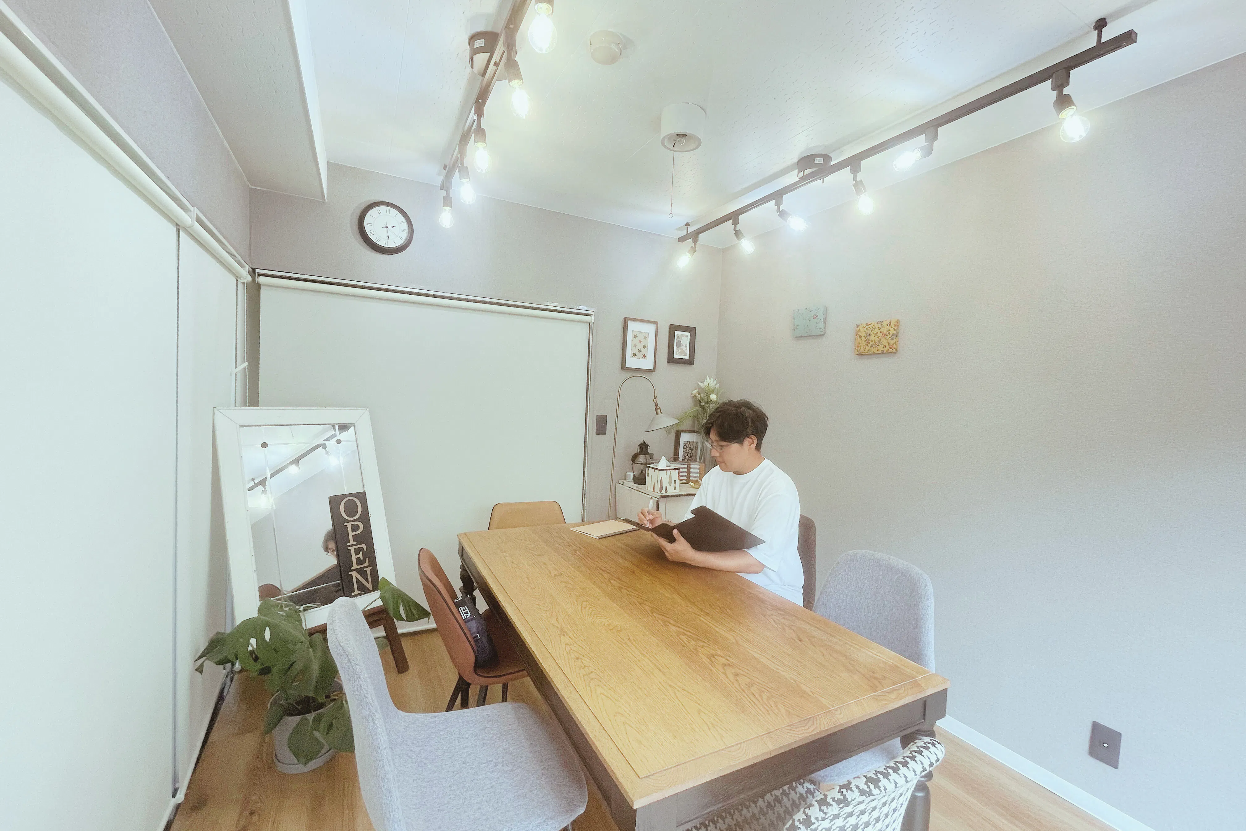 【藤沢駅6分】ワークショップや会議などに適した路地裏のおしゃれレンタルスペース