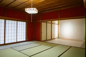 【金沢市深谷町エリア】撮影やアート展、ワークショップに最適な一軒家内和室イベントスペース(茜の間➁)