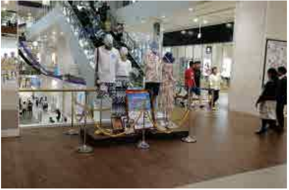 【イオンモール沖縄ライカム】2F グランドESC前(B)