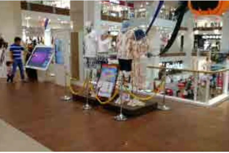 【イオンモール沖縄ライカム】2F グランドESC前(B)の画像2