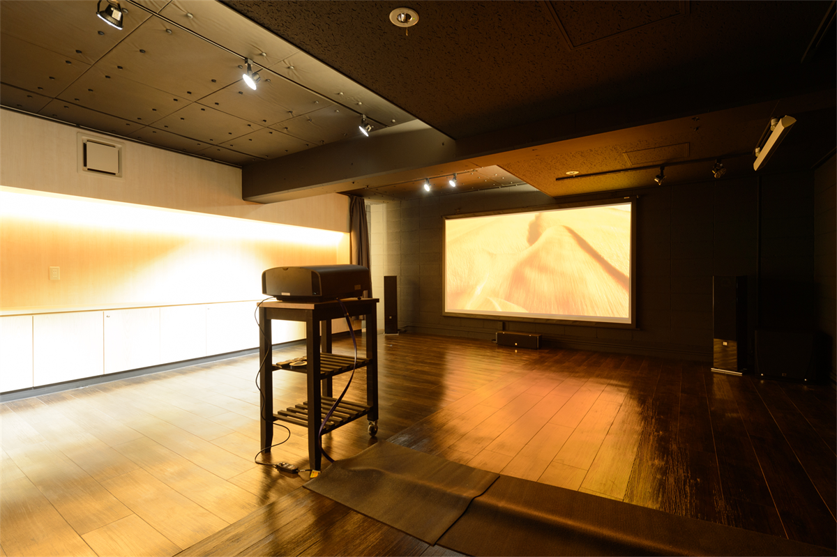 【祐天寺駅7分】展示会場やワークショップに最適な黒が基調のシックな防音室かつ充実の音響設備のあるイベントスペースの画像18