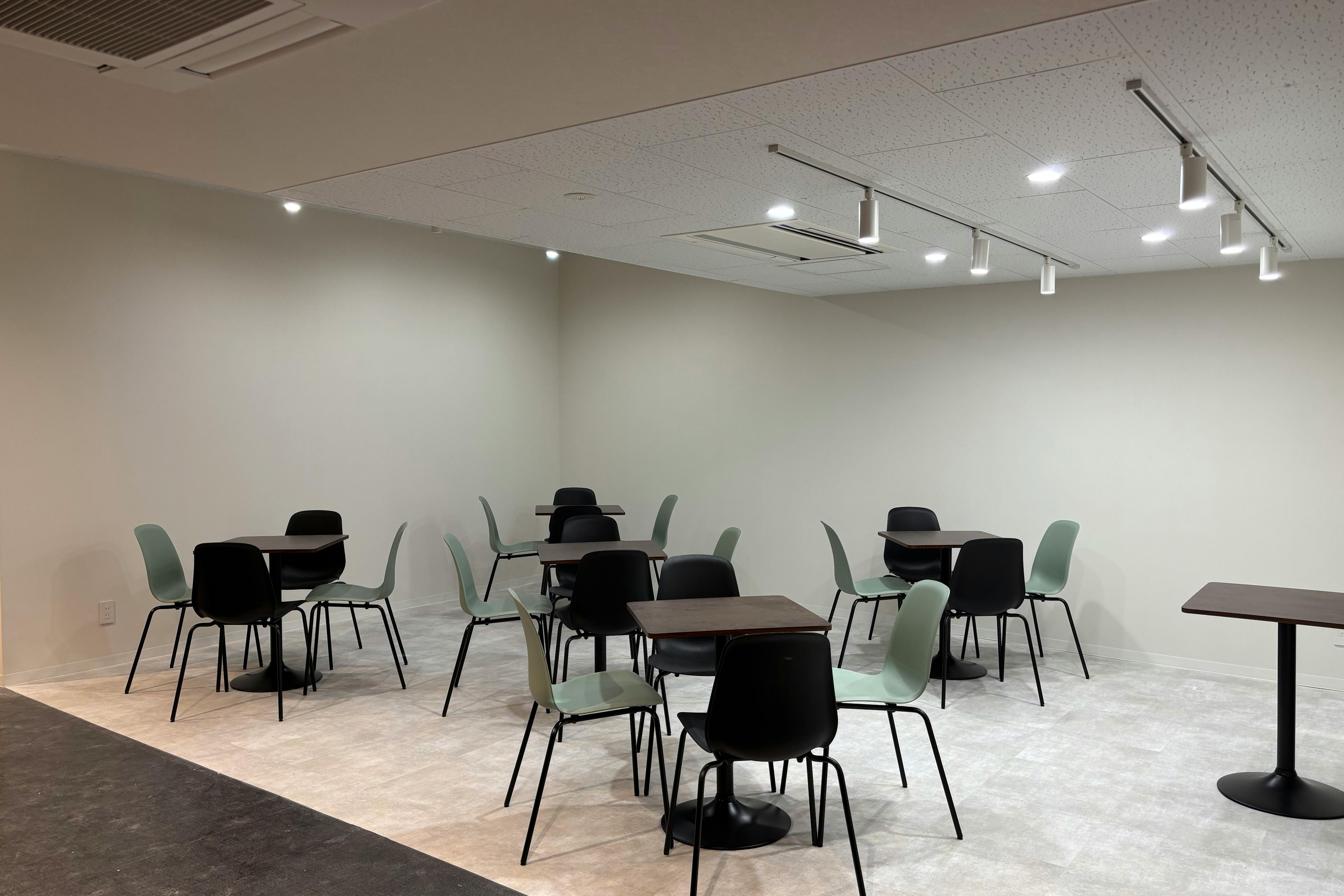 【戸田駅3分】ConecTodaさぼり場2号店!展示会やワークショップに最適!白壁でシンプルなイベントスペース