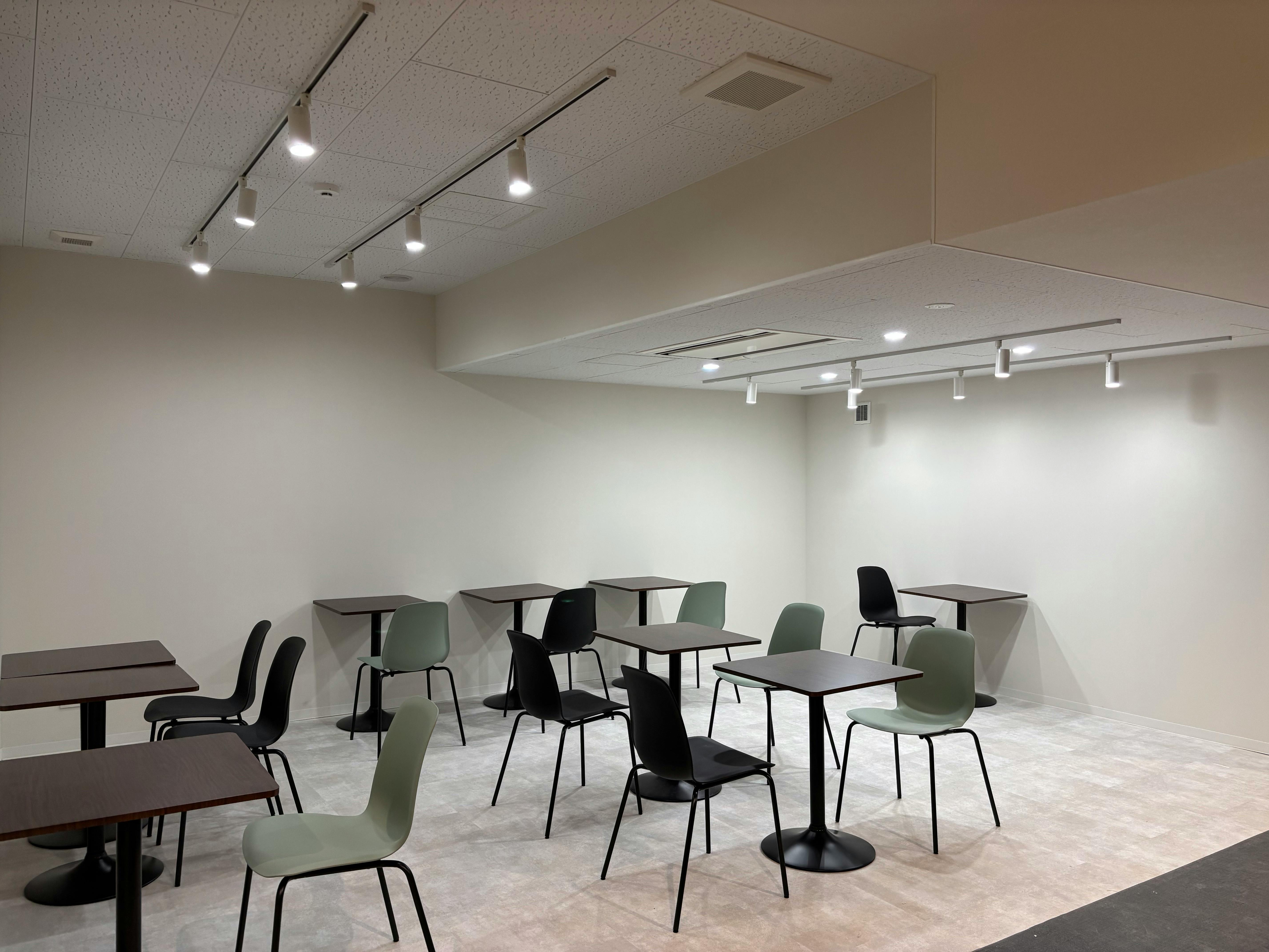 【戸田駅3分】ConecTodaさぼり場2号店！展示会やワークショップに最適！白壁でシンプルなイベントスペース