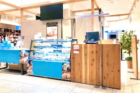 【なんばマルイ】B1階 カレンダリウムF04【食物販】駅直結の出入口があり、入店の多いフロアの好立地スペース