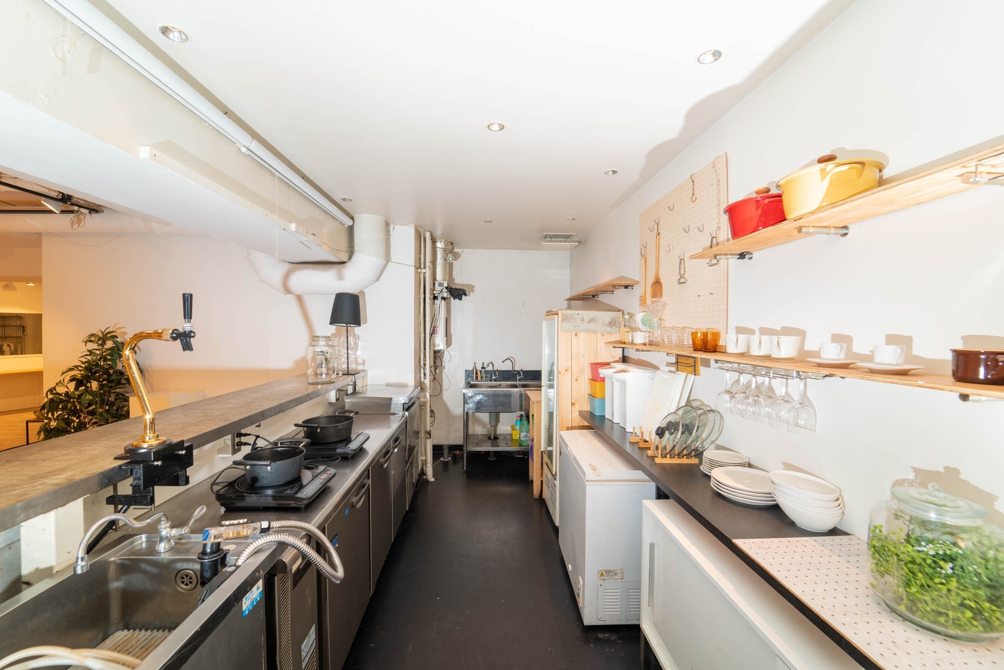 【代官山駅3分】展示会やイベントに最適な設備の整ったナチュラル系レンタルスペースの画像8