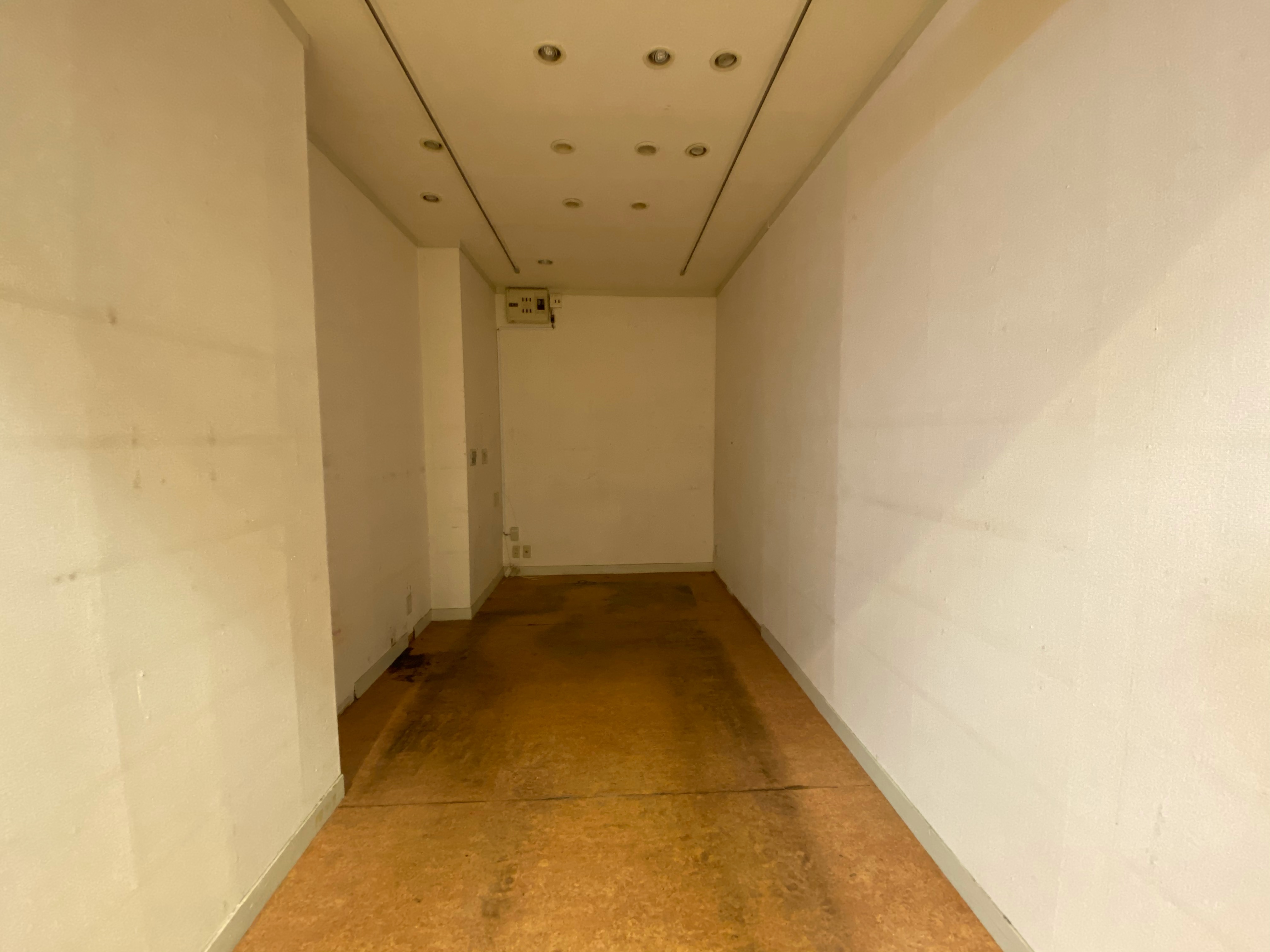 【三宮高架商店街 ピアザkobe 山側No.50】ポップアップストアや販売促進イベントに最適な高架下商店街内のイベントスペースの画像6