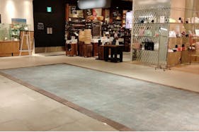 【上野マルイ】1階 カレンダリウムD06【食物販・物販】フロア中央、トラフィック良好の区画、雑貨販売やPRに最適